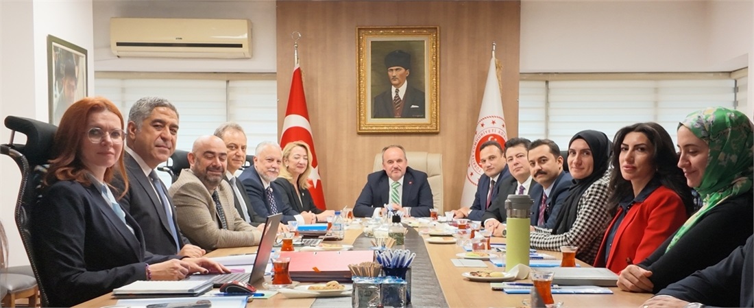 2026-2027  Avukatlık Asgari Ücret Tarifesi Hazırlık Çalışmaları Kapsamında Türkiye Barolar Birliği Heyeti ile Toplantı Gerçekleştirildi